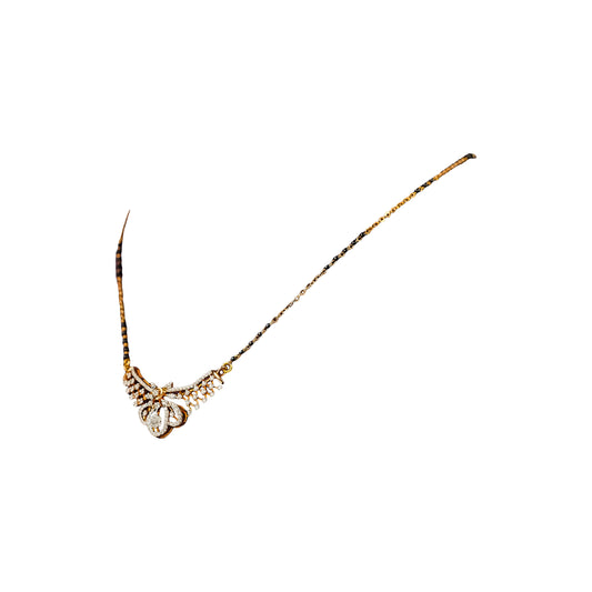 18K Diamond Floral Tanmaniya Necklace by Manuvel Malabar Jewellers, detail view 2