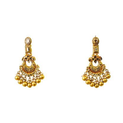 22K Antique Kundan Bridal Earrings by Manuvel Malabar Jewellers, detail view 3