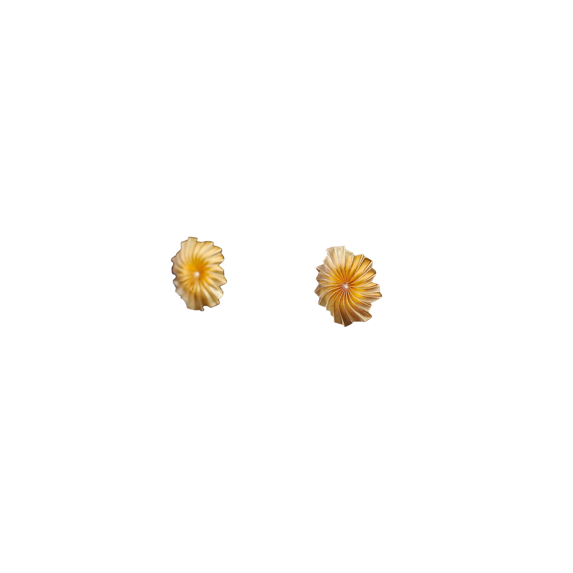 18K Gold Sunburst Stud Earrings by Manuvel Malabar Jewellers, detail view 3