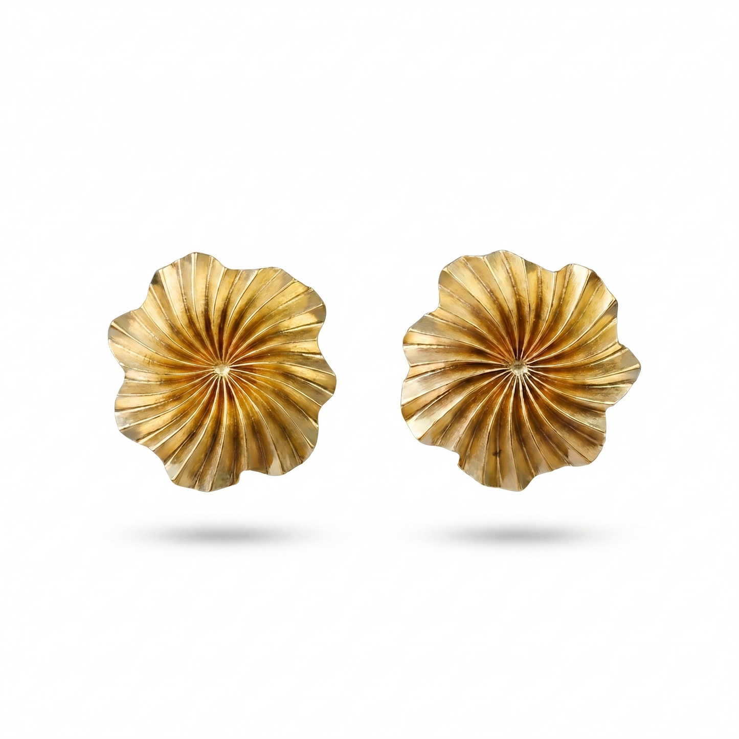 18K Gold Sunburst Stud Earrings by Manuvel Malabar Jewellers, detail view 5