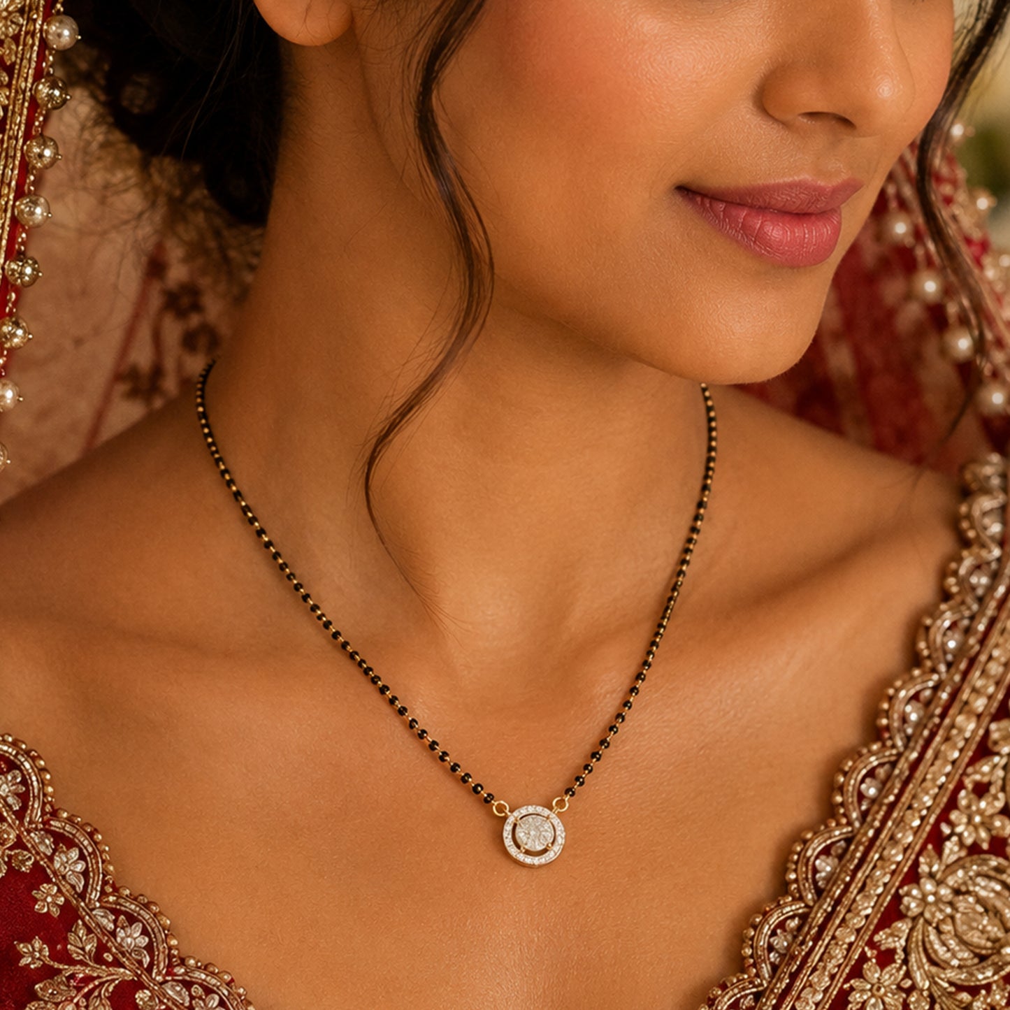 18K Diamond Pendant Tanmaniya Necklace by Manuvel Malabar Jewellers, detail view 3
