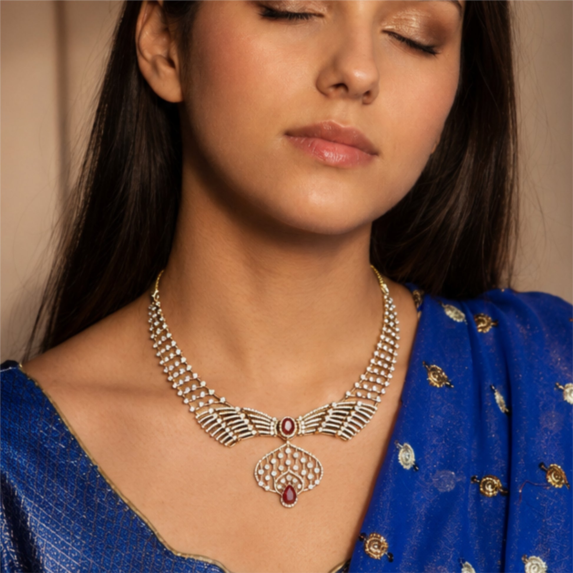 18K Diamond Collar Necklace by Manuvel Malabar Jewellers, detail view 4