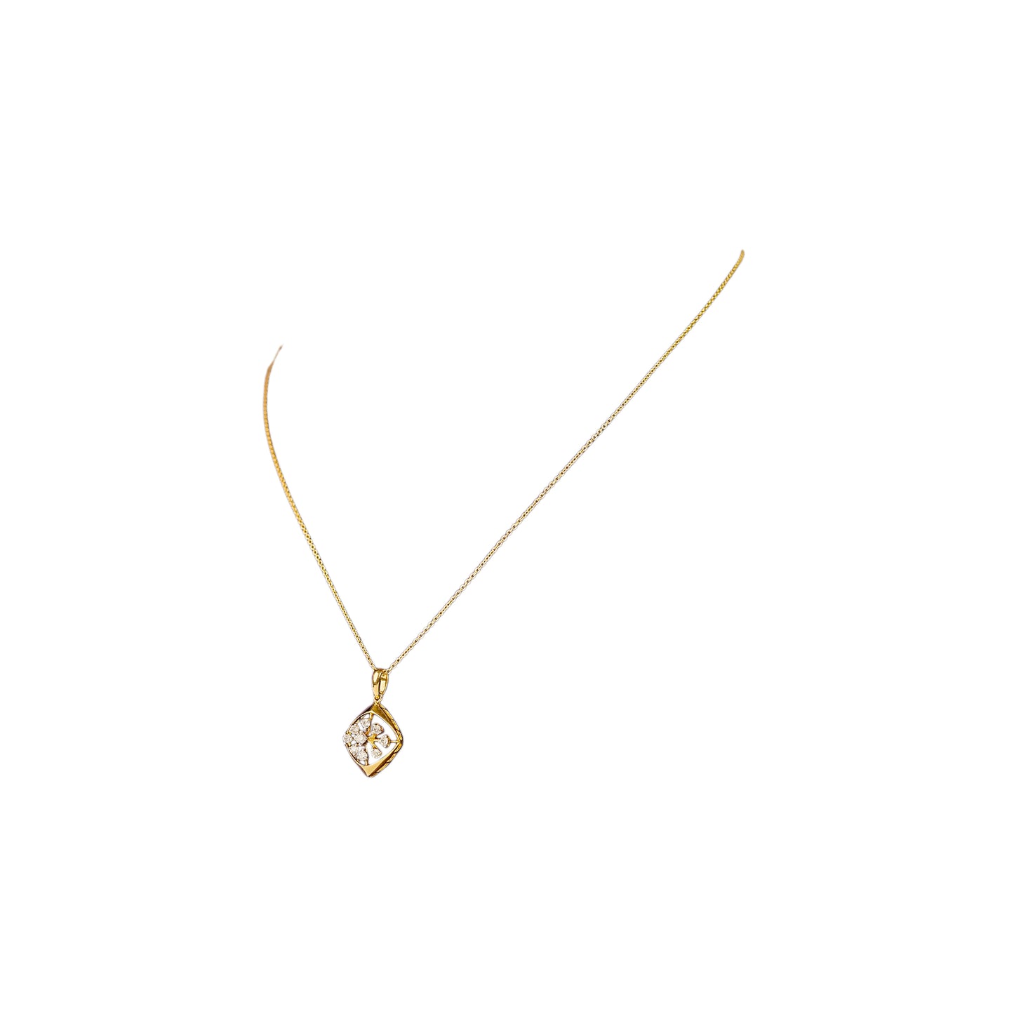 18K Diamond Solitaire Pendant with Chain by Manuvel Malabar Jewellers, detail view 2