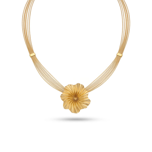 18K Fancy Floral Gold Necklace by Manuvel Malabar Jewellers, detail view 2