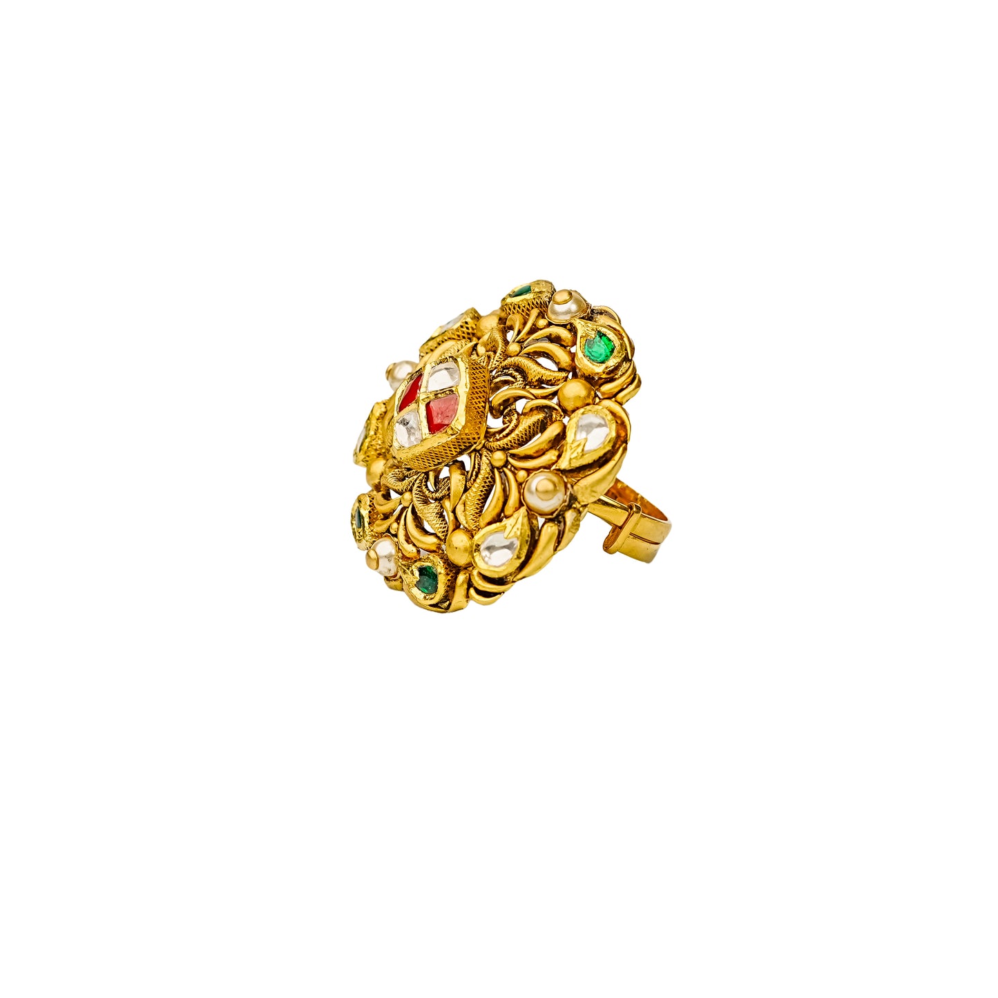 22K Antique Kundan Statement Ring by Manuvel Malabar Jewellers, detail view 4